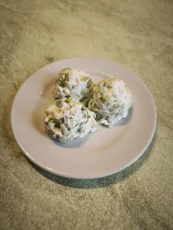Млечна салата (200г)