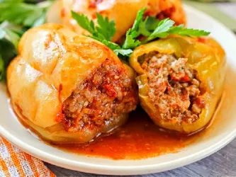 Пълнени чушки с кайма и ориз